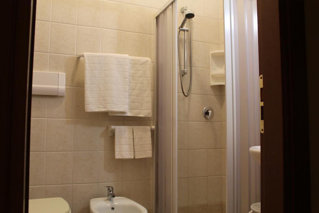 Camere Helios San Giovanni Rotondo Zimmer foto